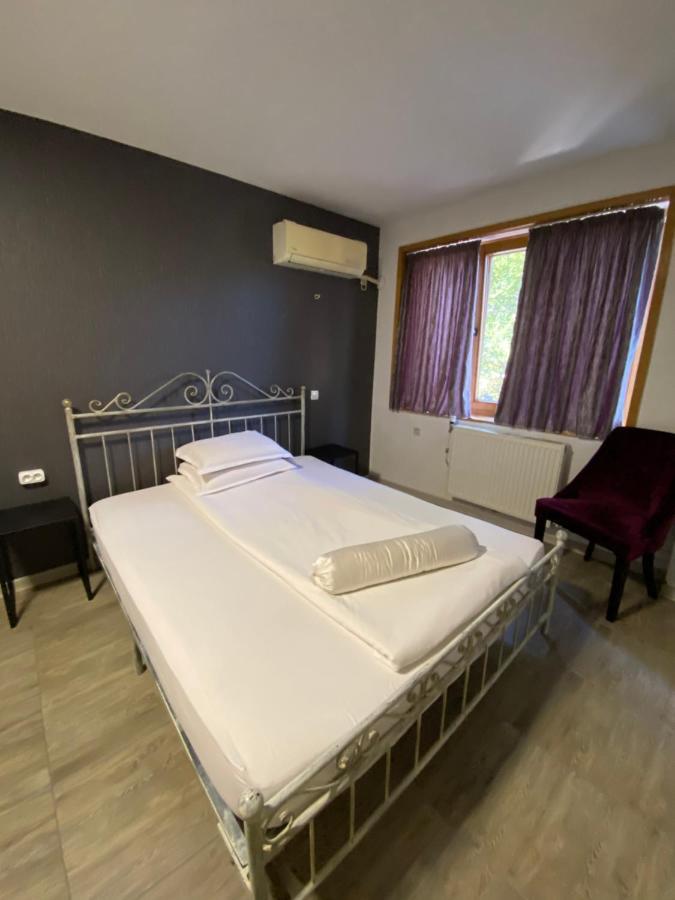 Family Hotel Amor Ruse Zewnętrze zdjęcie