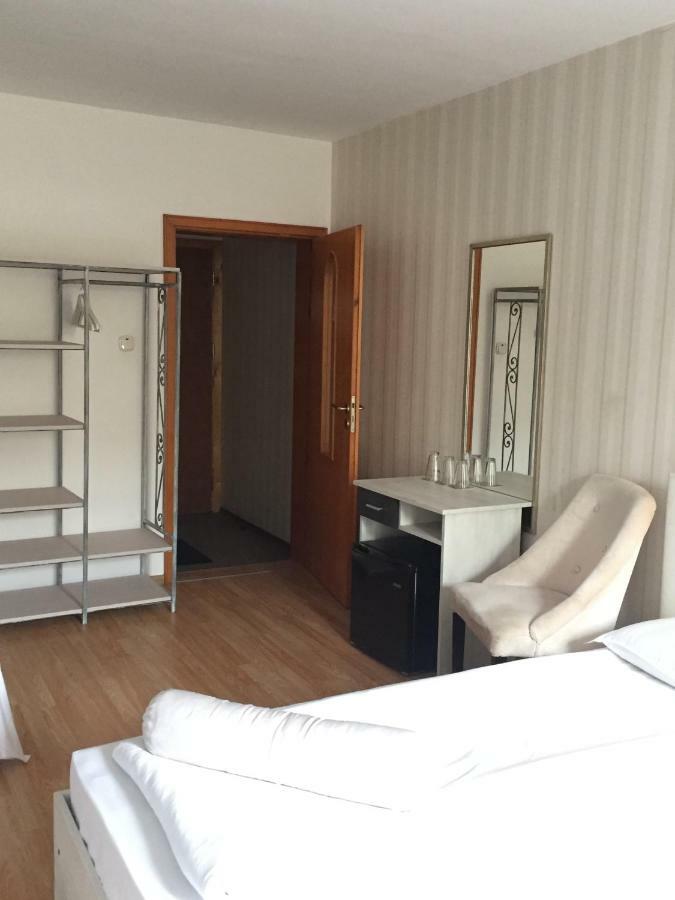 Family Hotel Amor Ruse Zewnętrze zdjęcie